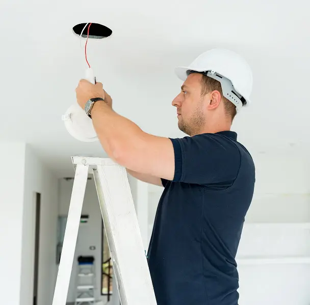 Instalación de Iluminación LED y Focos